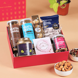 SNACK & SNUGGLE GIFT BOX