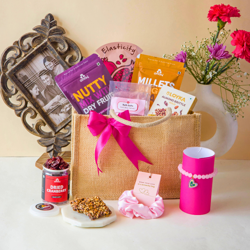 Bliss & Pamper Rakhi Gift Hamper